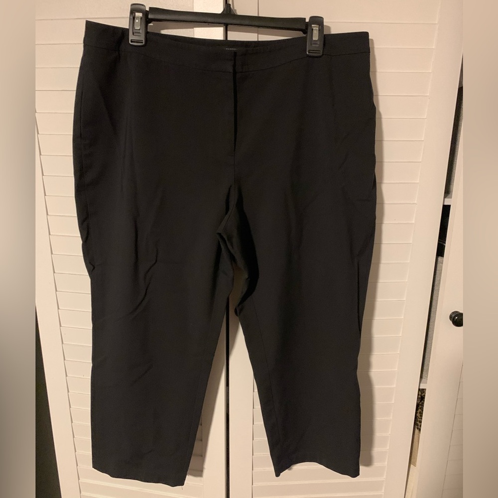 Lafayette 148 Size 14 Black Cropped Pants